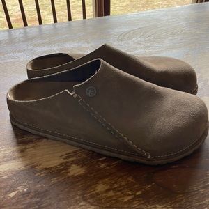 Birkenstalk clogs
